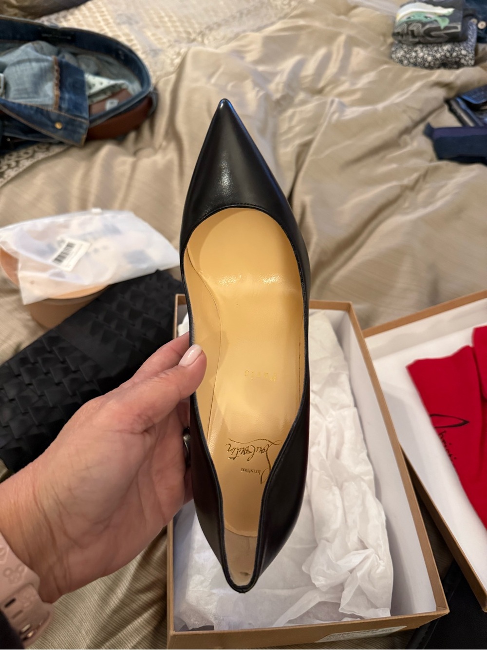 Christian Louboutin Black Patent Pump with Signature Red Sole - Picture 2 of 7